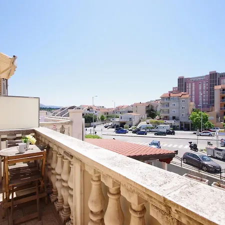House Apartman