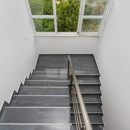 Apartament House