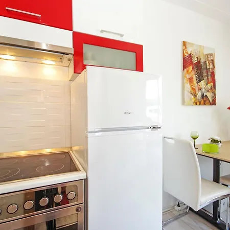 House Apartament *