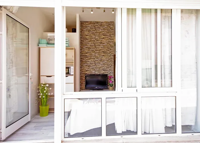House 公寓 *
